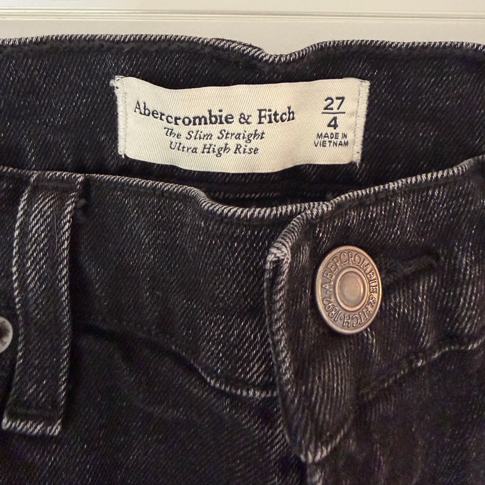 Size 27/4 Abercrombie & Fitch The Slim Straight Ultra High Rise Jeans - Picture 5 of 11